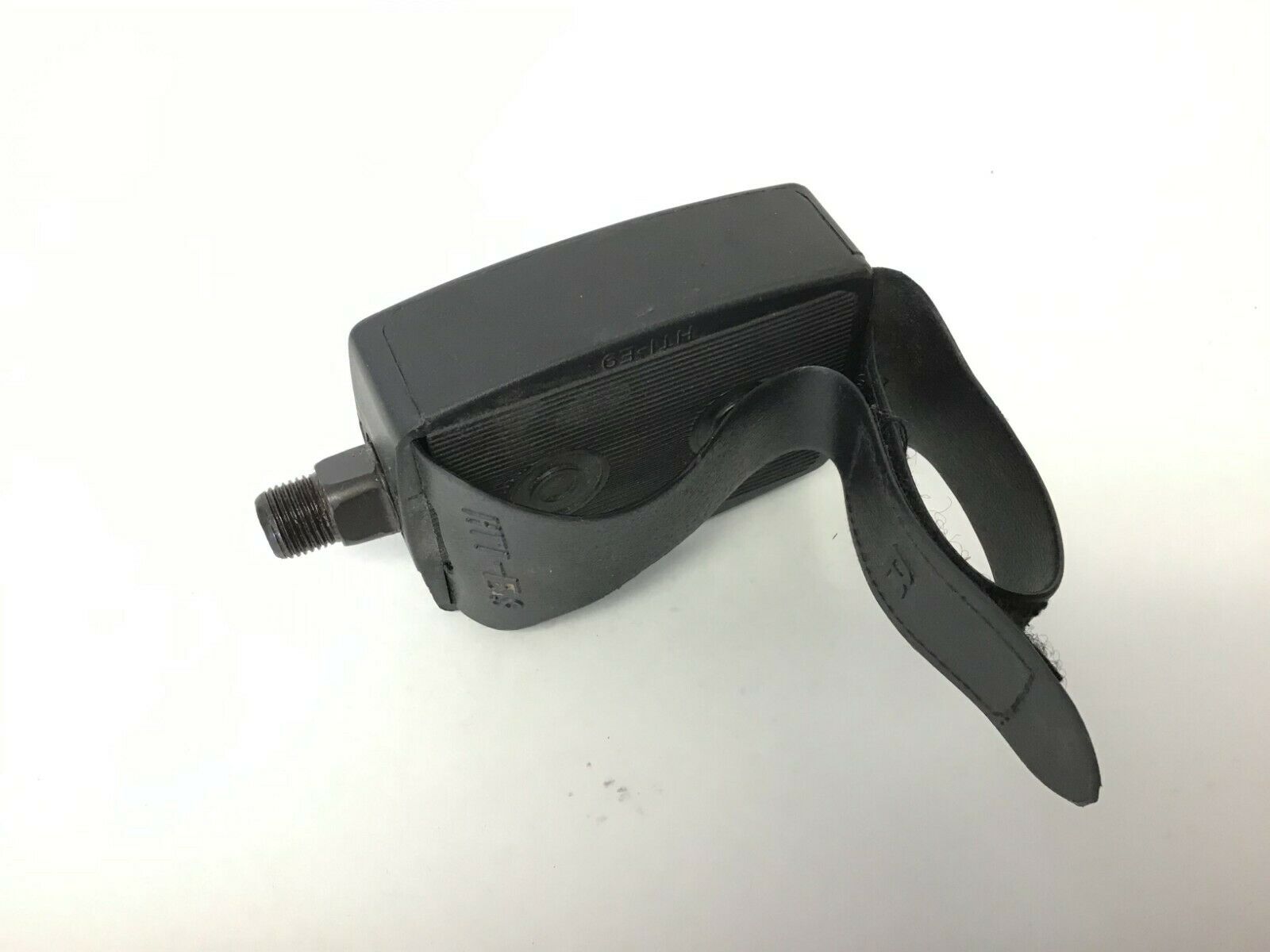 Right Pedal With Strap (Used)